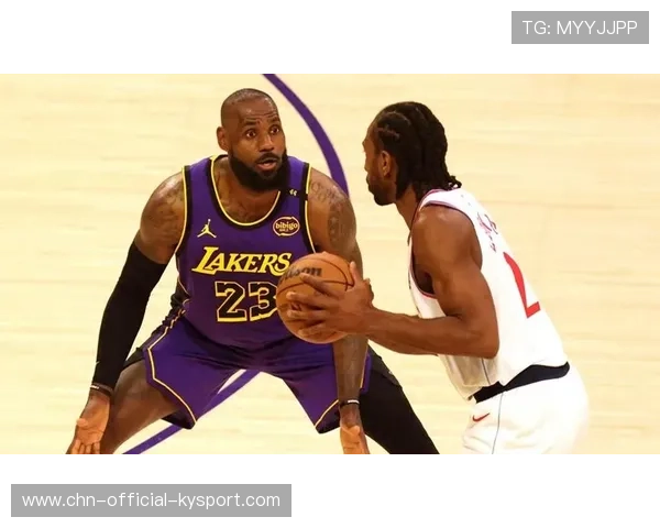 湖人战术变化频繁，詹姆斯掌控全场，詹姆斯湖人进攻集锦